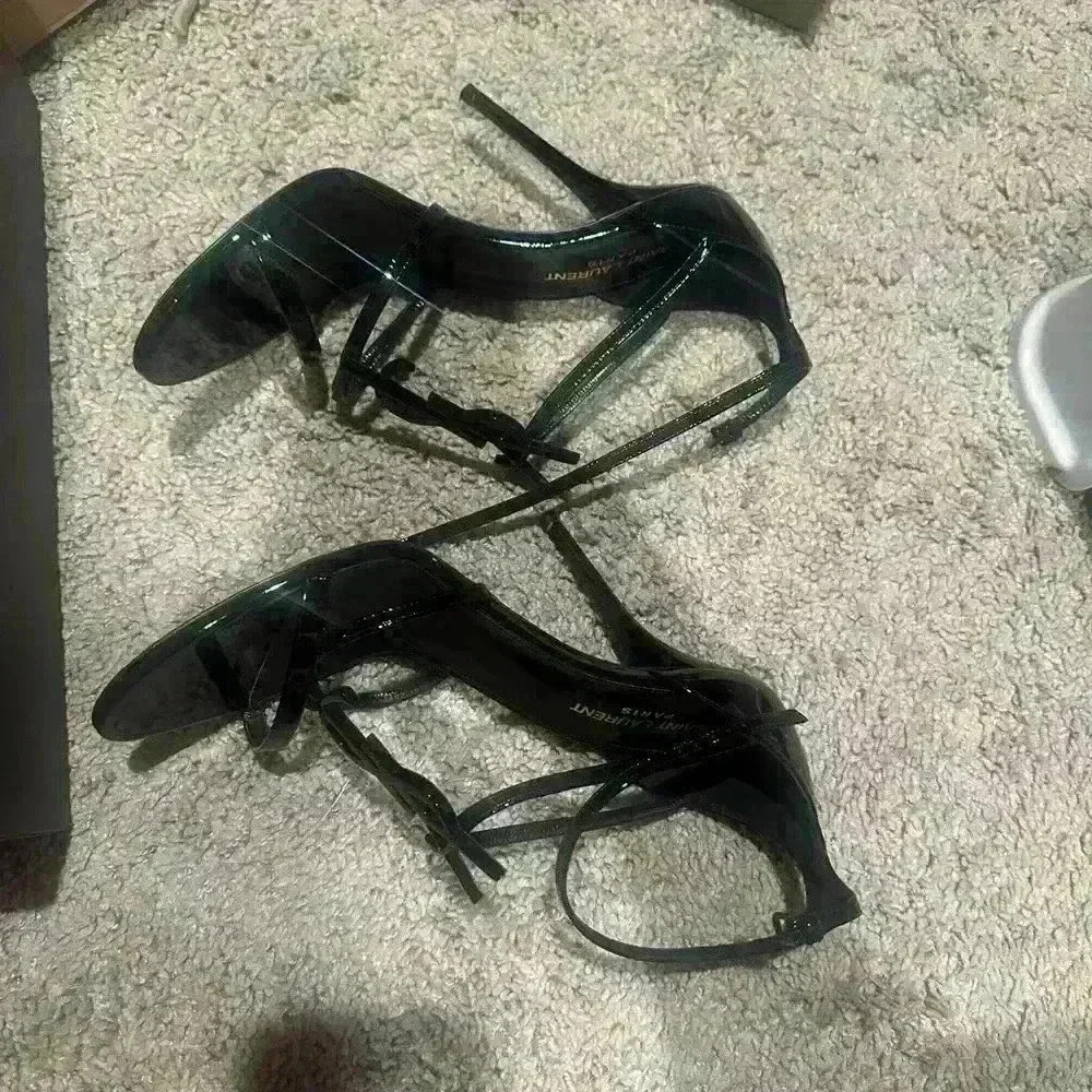 Cassandra Sandals - Picture 3 of 5
